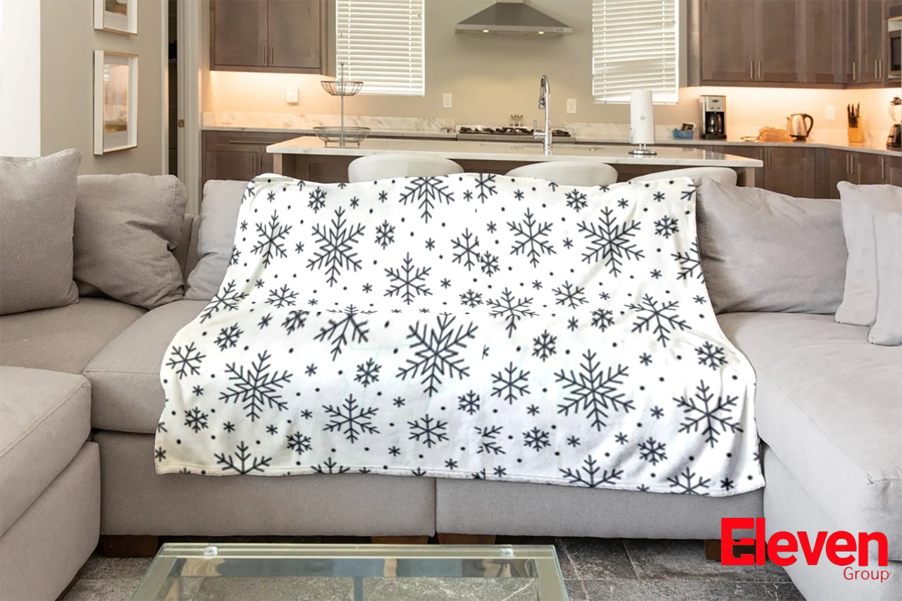 Eleven Group Blanket double layer velvet & fur 170 * 200cm.