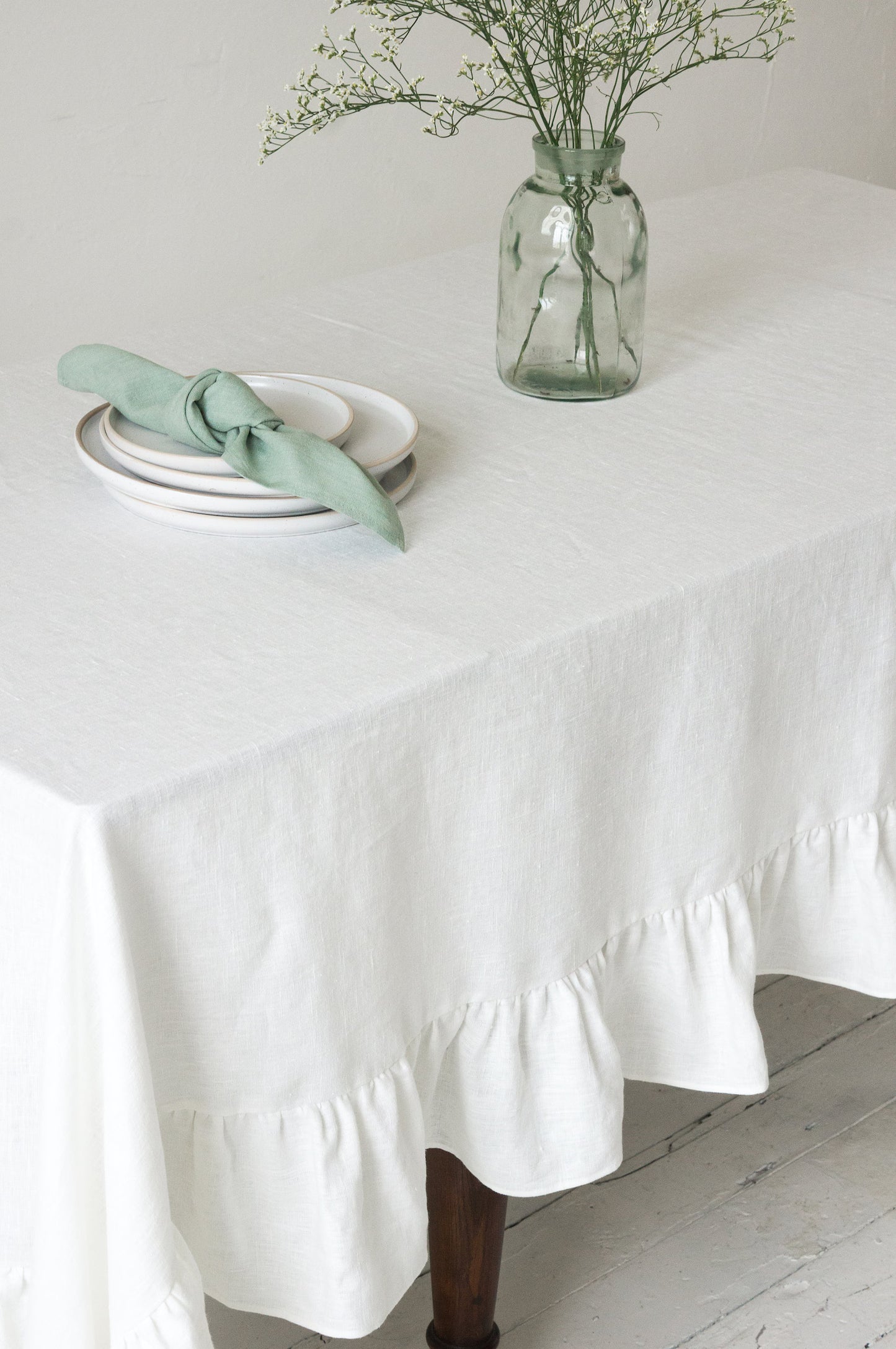 Off-white Linen Tablecloth With Ruffles 170*270 cm