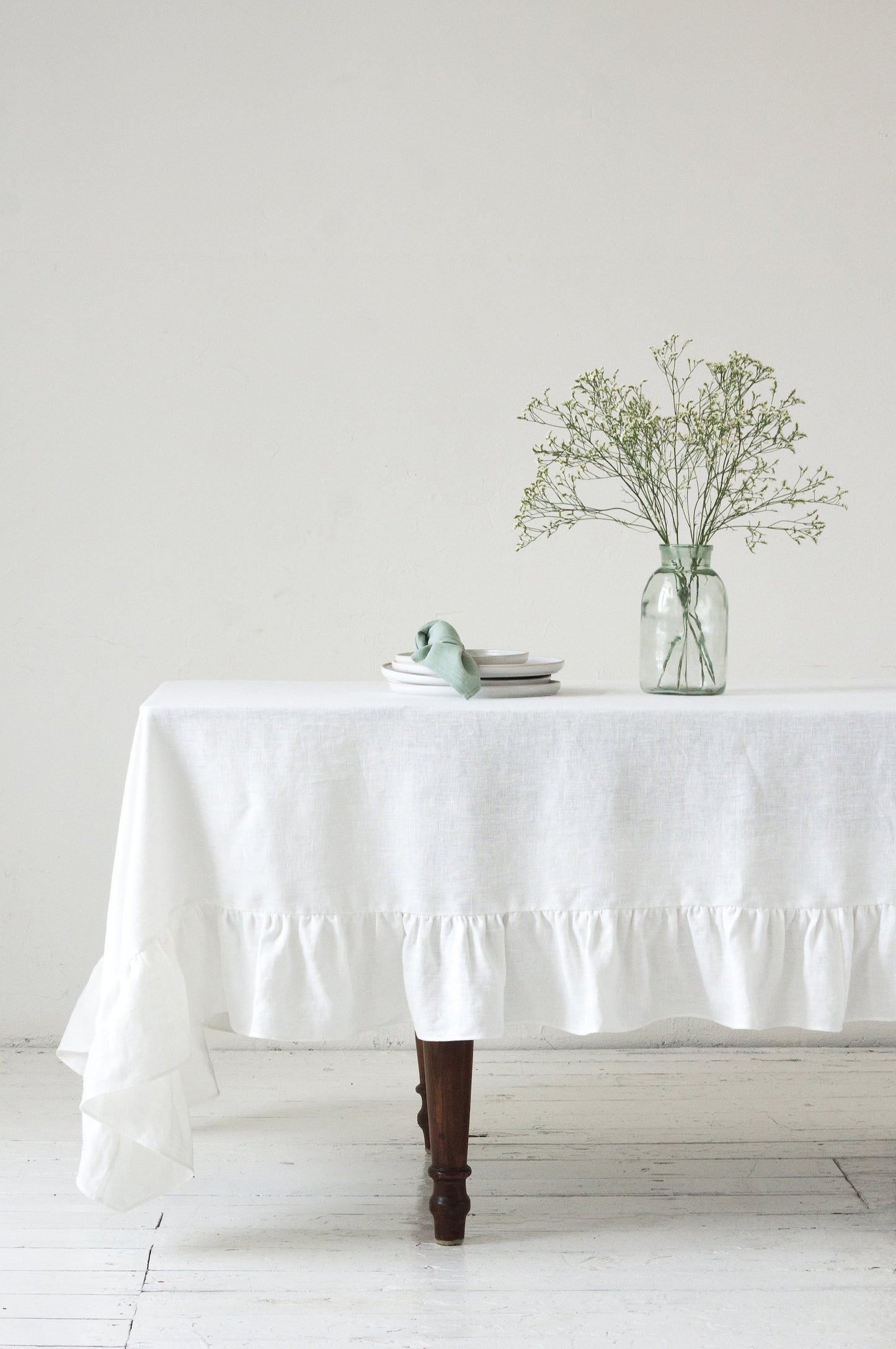 Off-white Linen Tablecloth With Ruffles 170*270 cm